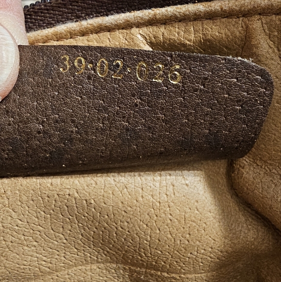 Gucci Crossbody Purse - Picture 3 of 11